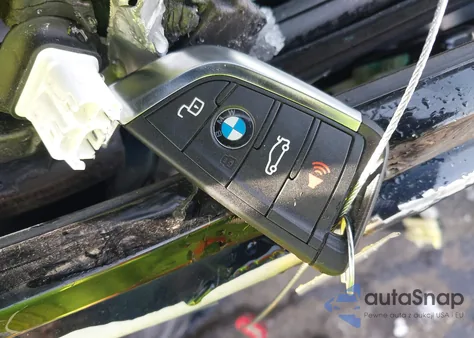 2021 BMW X3 M40I z USA, uszkodzony, nr VIN 5UXTY9C06M9G84352